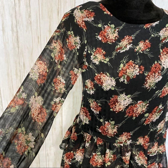 TOBI floral drop waist long sleeve mini dress - Picture 2 of 8